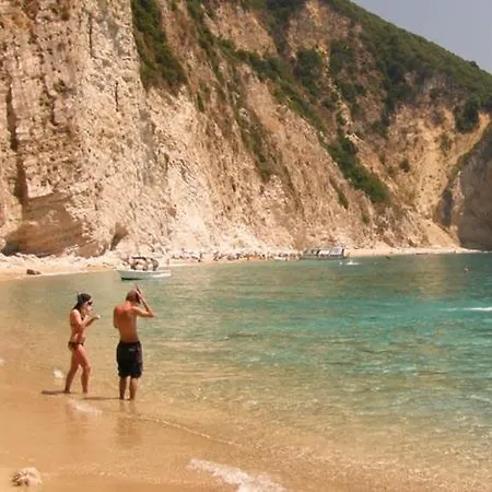 Eleni - * Liapádesz